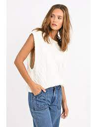 Pull torsade sans manches