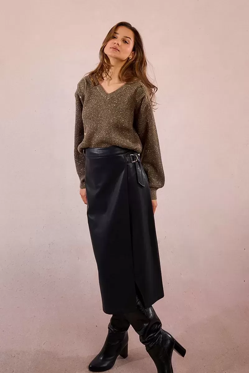 Pull col v à sequins