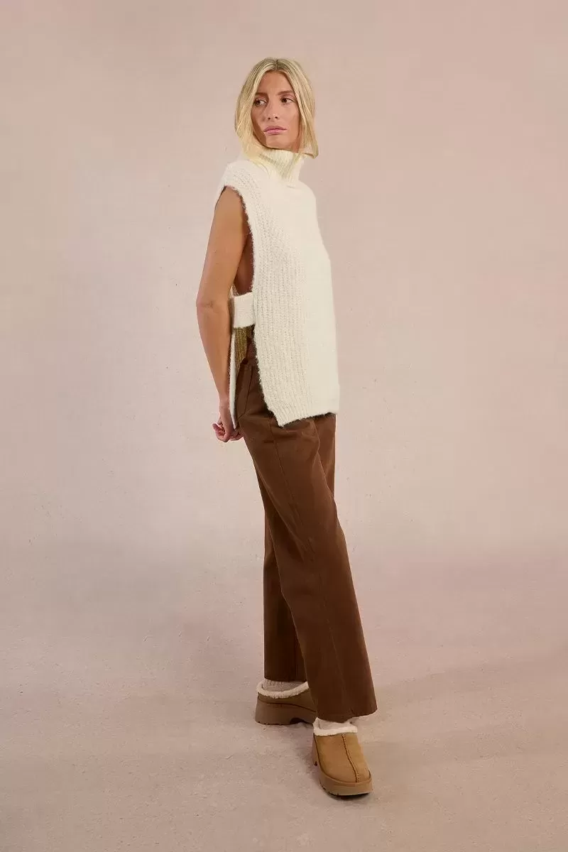 pull col roulé sans manches